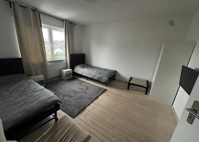Ganze Mit Großem Parkplatz-nähe A3 Apartment *