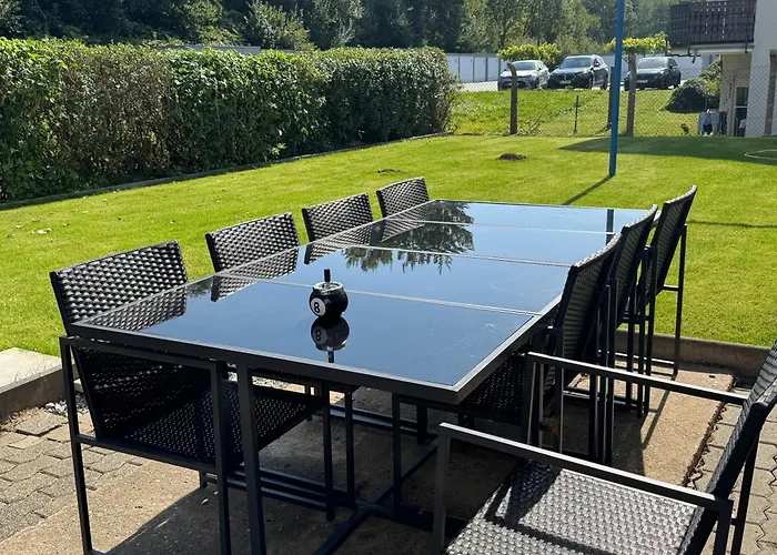 Apartment Ganze Mit Großem Parkplatz-nähe A3